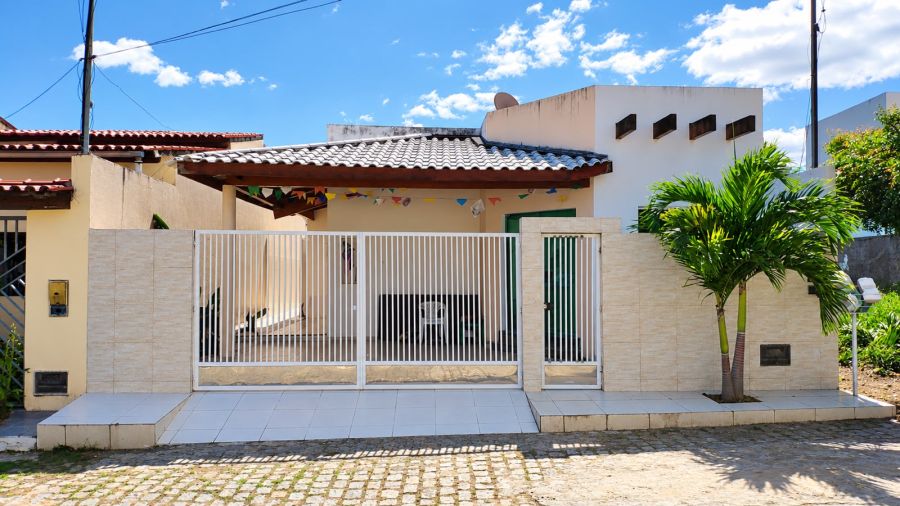 Casa - Venda - Jequiezinho - Jequié - BA